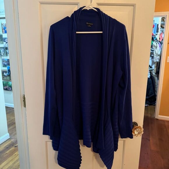 New Direction‎ collared sweater. Size XL. Beautiful royal blue. - Picture 1 of 3